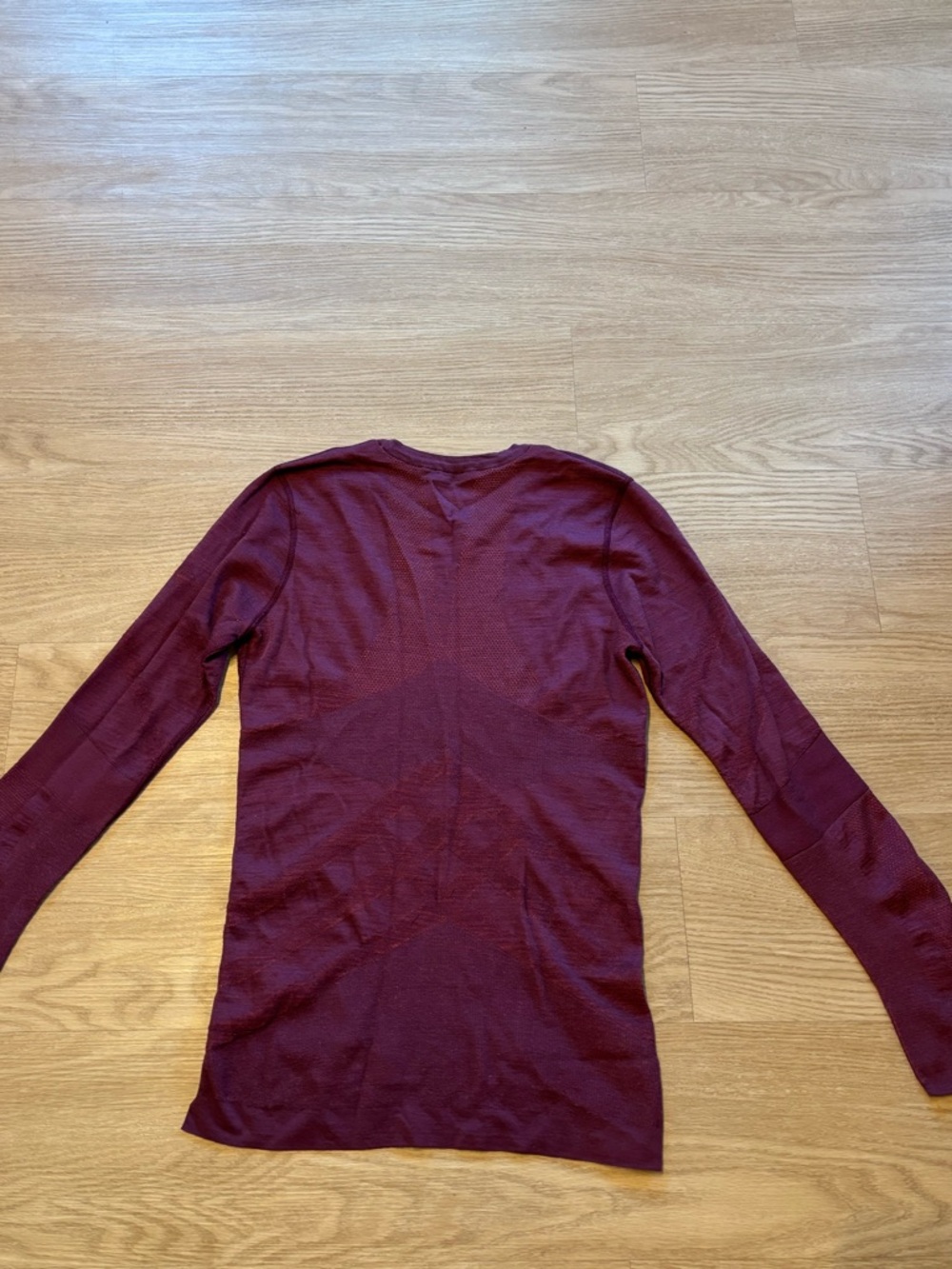 Smartwool Women’s Intraknit Merino Crew Base Layer Top Berry Size Large Read* - Picture 10 of 13